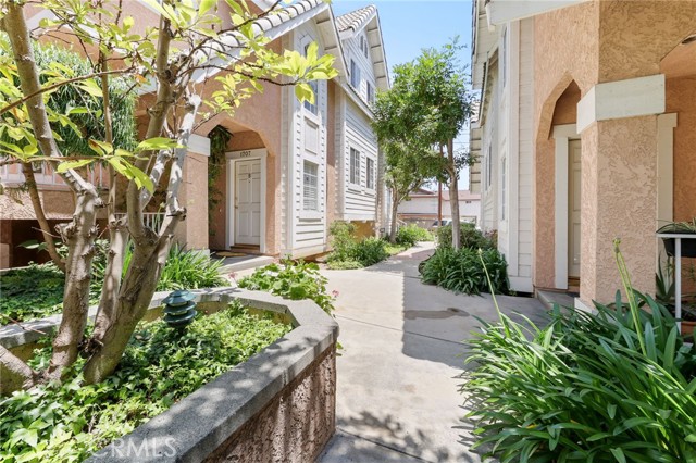 1707 Pepper Street, Alhambra CA: https://media.crmls.org/medias/e61d5e9e-8393-445f-b5db-66eec3720d13.jpg