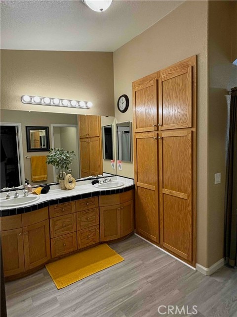 4350 Ferreira Ranch Drive, Turlock CA: https://media.crmls.org/medias/e61daba4-d421-43b4-b59b-73fb0adfe29d.jpg