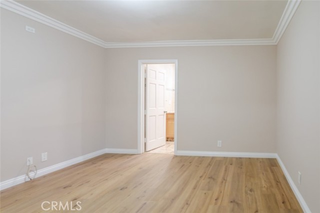 Detail Gallery Image 8 of 21 For 14608 Cohasset Street, Van Nuys,  CA 91405 - 3 Beds | 2 Baths