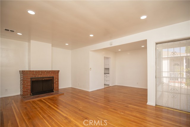 Detail Gallery Image 10 of 36 For 6105 Willowcrest, North Hollywood,  CA 91606 - 3 Beds | 2 Baths