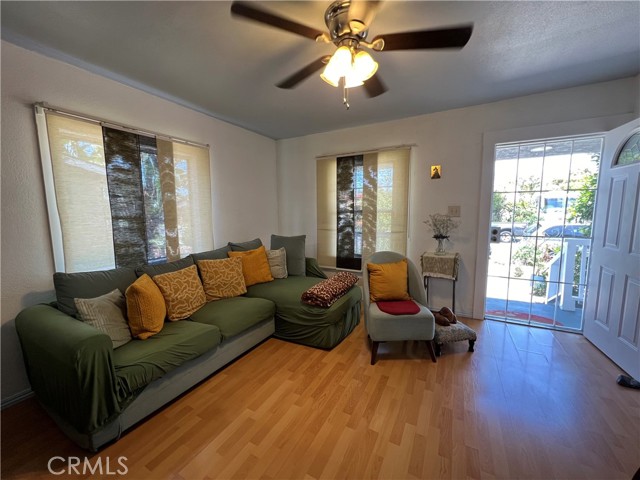 Detail Gallery Image 10 of 23 For 1610 E 59th St, Long Beach,  CA 90805 - 3 Beds | 1 Baths