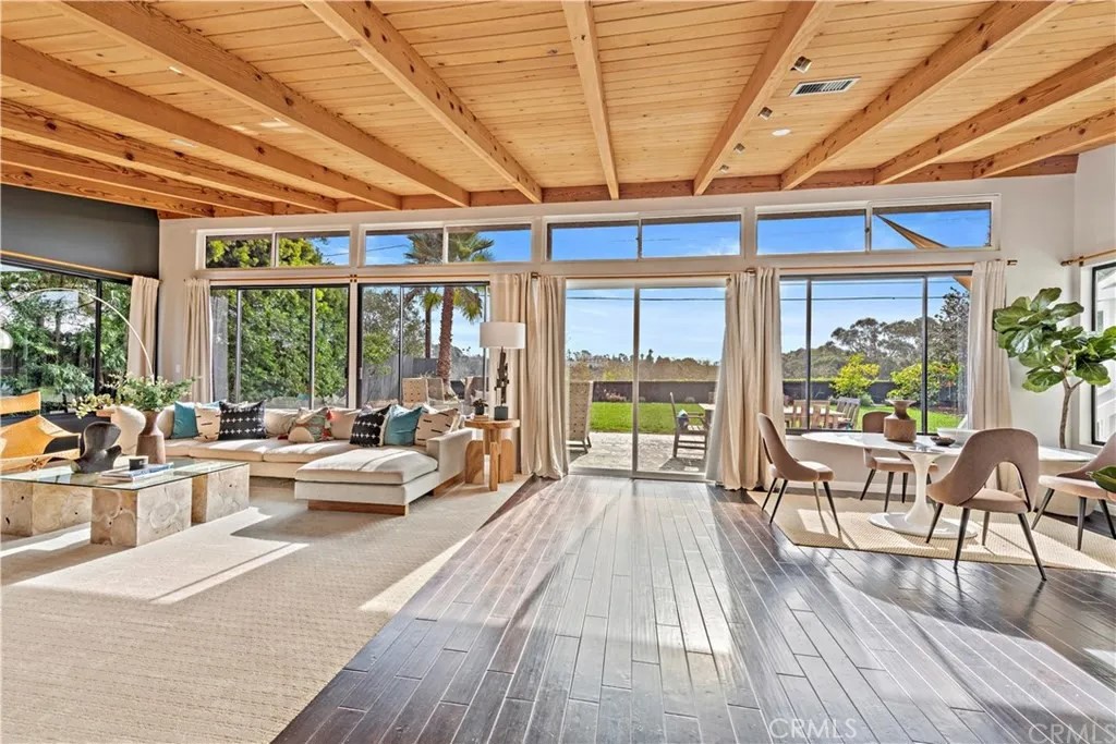 E61f83d3 9c1c 4093 B036 2fed855e77b0