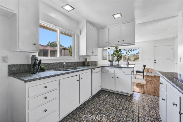 Detail Gallery Image 10 of 19 For 777 E Valley Bld #77,  Alhambra,  CA 91801 - 2 Beds | 2 Baths