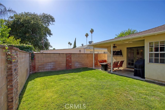 8630 Forsythe Street, Sunland CA: https://media.crmls.org/medias/e6202f0d-0799-4983-b2dd-79005938e930.jpg