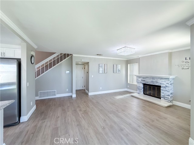 Detail Gallery Image 13 of 65 For 2714 Blue Fox, Ontario,  CA 91761 - 3 Beds | 2/1 Baths