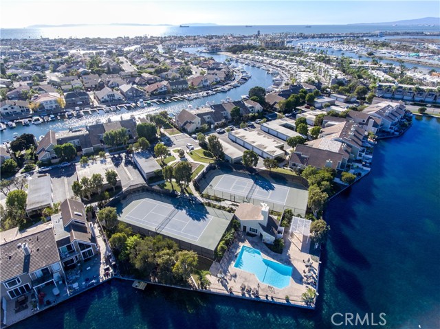 3512 Bravata Drive, Huntington Beach CA: https://media.crmls.org/medias/e620d52c-b111-46fd-b37b-337f6605be87.jpg