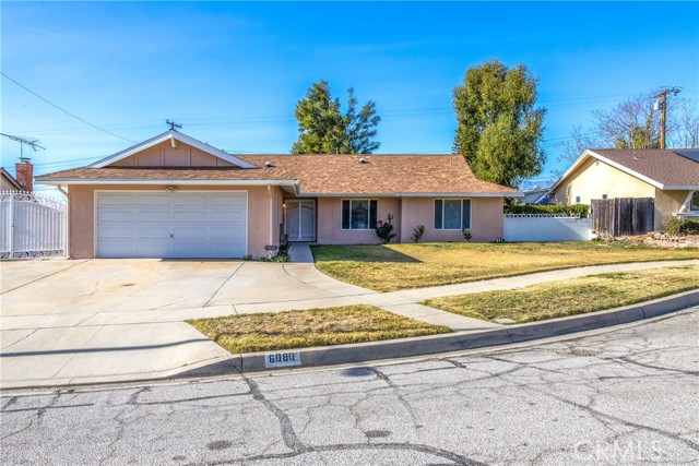 Detail Gallery Image 2 of 19 For 6080 Rogers Ln, San Bernardino,  CA 92404 - 4 Beds | 2 Baths