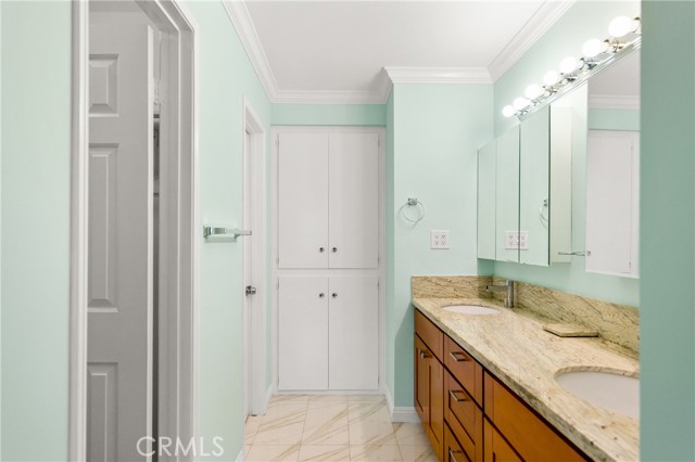 326 E Hellman Avenue, Monterey Park CA: https://media.crmls.org/medias/e62198c9-9339-4d04-929a-2fd3c1e2b723.jpg