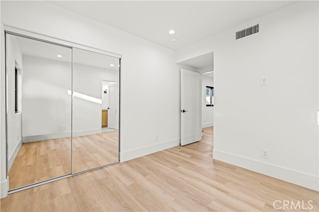 Detail Gallery Image 17 of 33 For 16245 Chatsworth St, Granada Hills,  CA 91344 - 3 Beds | 2/1 Baths