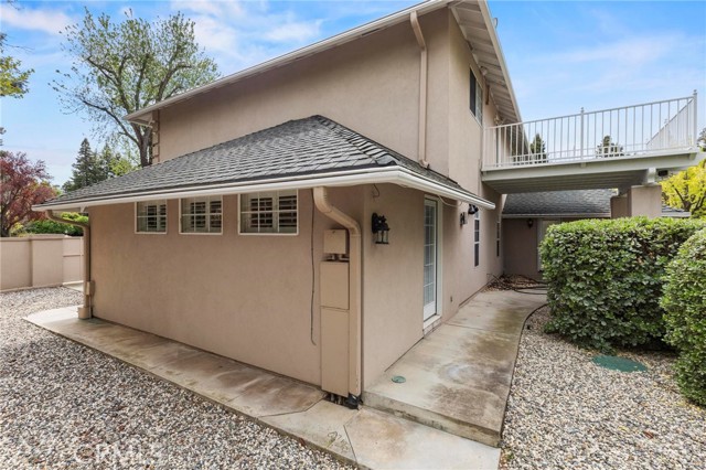 668 Gabriel Avenue, Yuba City CA: https://media.crmls.org/medias/e622b578-840d-4048-a72b-dc4a9ad4ffcc.jpg