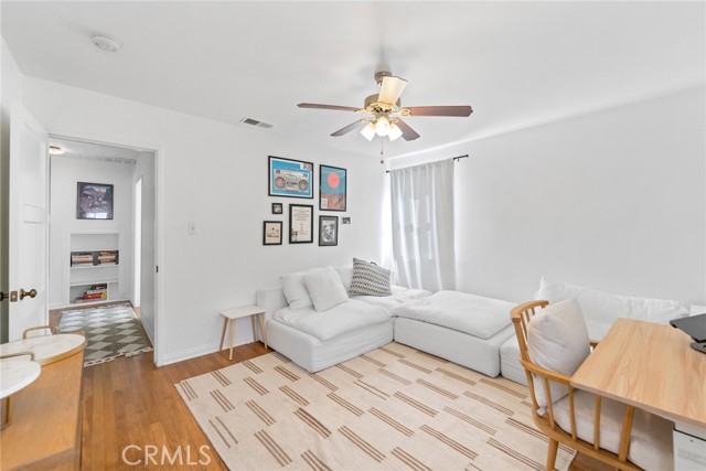 Detail Gallery Image 22 of 42 For 3989 Coolidge, Los Angeles,  CA 90066 - 3 Beds | 2 Baths