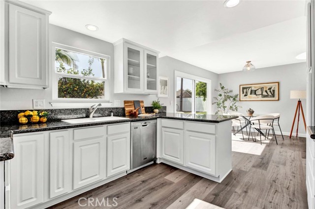 Detail Gallery Image 15 of 29 For 17391 Jefferson Ln, Huntington Beach,  CA 92647 - 3 Beds | 2 Baths