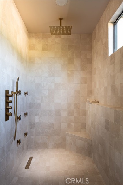 Detail Gallery Image 29 of 64 For 15719 Hartsook, Encino,  CA 91436 - 4 Beds | 4/1 Baths