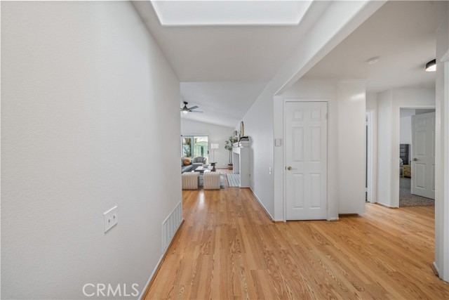 32465 Beechwood Lane, Lake Elsinore CA: https://media.crmls.org/medias/e6245c3b-e64a-4717-b402-a066bd9cc2b6.jpg