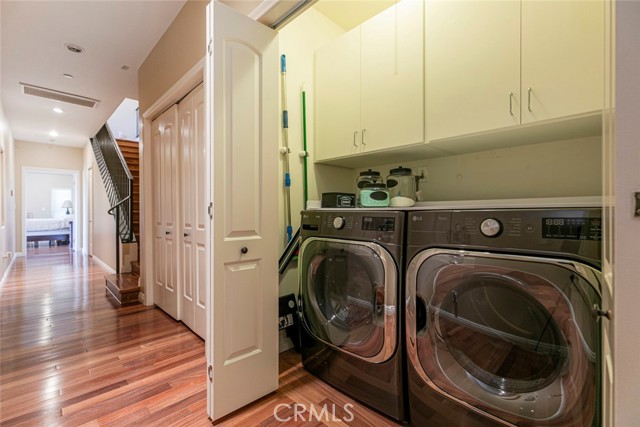 Detail Gallery Image 35 of 51 For 1301 Corona Dr, Glendale,  CA 91205 - 3 Beds | 5 Baths