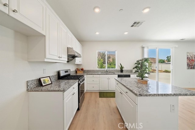 20697 Bison Mesa Road, Riverside CA: https://media.crmls.org/medias/e624df6b-ec7f-442a-b8a7-b1f64ef3df59.jpg