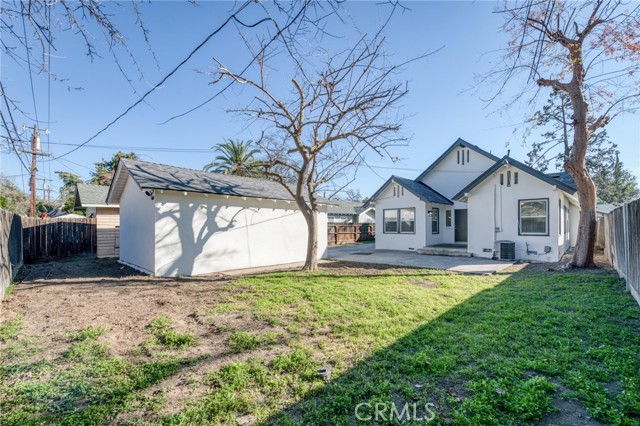 Detail Gallery Image 36 of 41 For 701 E Clinton, Fresno,  CA 93704 - 3 Beds | 1 Baths