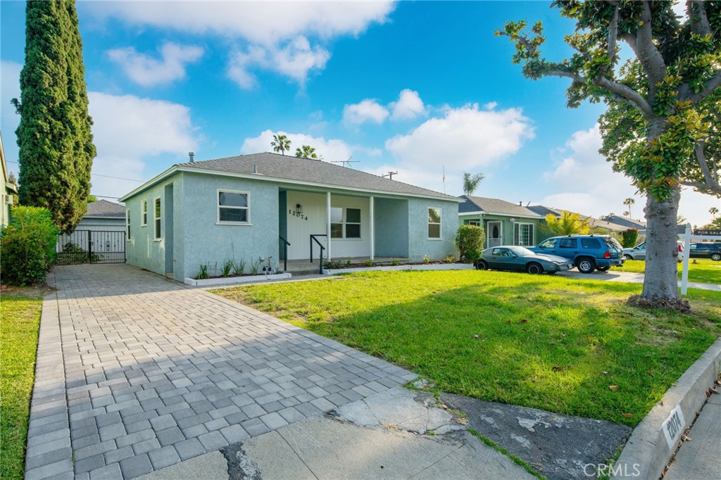 12074 Rose Hedge Drive, Whittier, CA 90606