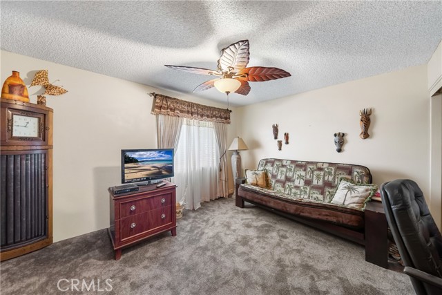 1921 Pine Drive, La Habra CA: https://media.crmls.org/medias/e62877d1-f94b-46a2-8294-efa473dba9ec.jpg