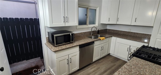 Detail Gallery Image 25 of 60 For 1221 N Ross, Santa Ana,  CA 92701 - 3 Beds | 3 Baths