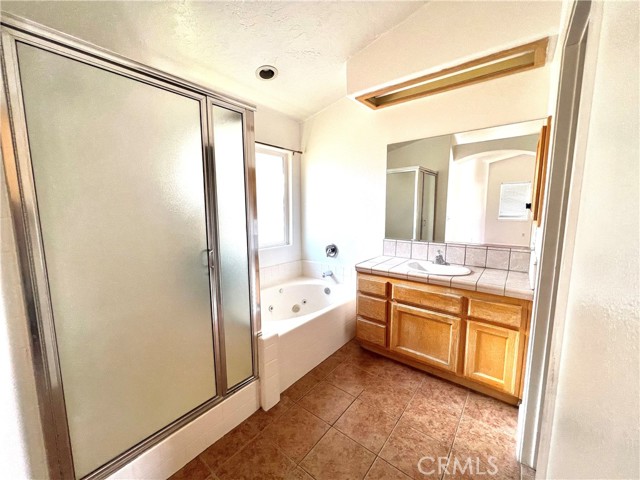 Detail Gallery Image 19 of 26 For 12975 Briarcliff Dr, Victorville,  CA 92395 - 3 Beds | 2 Baths