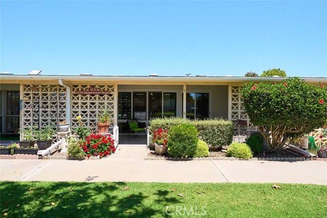 Detail Gallery Image 2 of 43 For 1570 Homewood 115d 115d,  Seal Beach,  CA 90740 - 1 Beds | 1 Baths