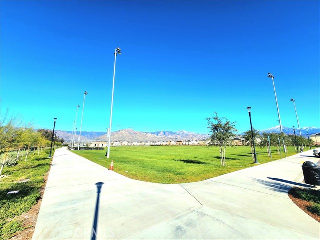 Detail Gallery Image 31 of 37 For 1111 Tropic Ct, Redlands,  CA 92374 - 3 Beds | 2/1 Baths