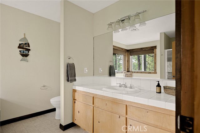 Detail Gallery Image 37 of 41 For 386 Rainier Rd, Lake Arrowhead,  CA 92352 - 4 Beds | 3/1 Baths