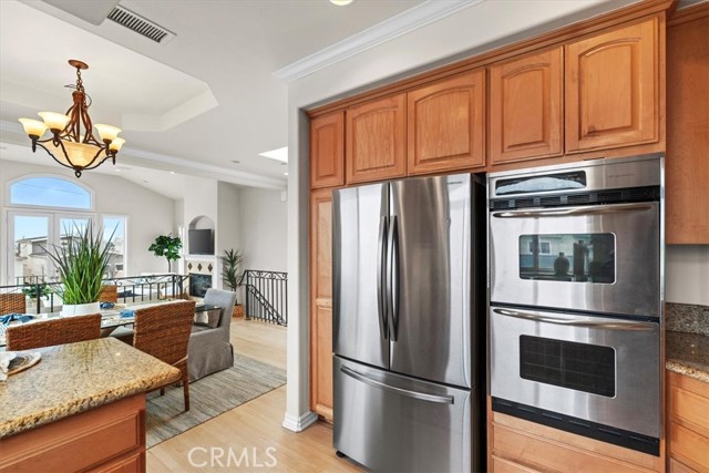 Top Level Kitchen w/double Oven