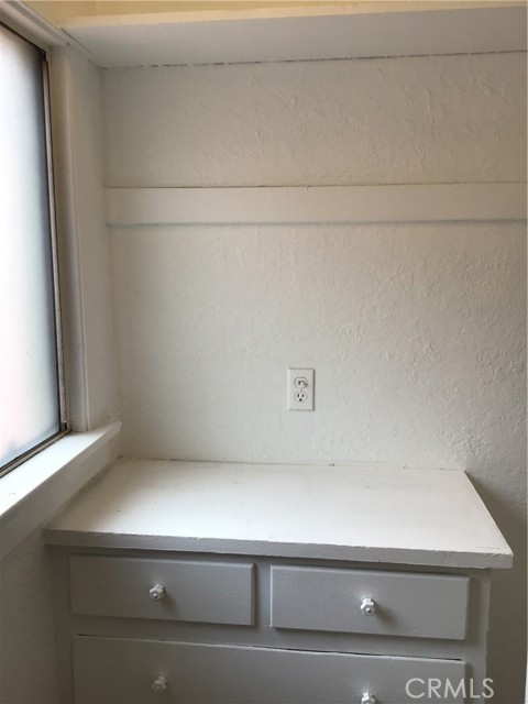 234 Lime Avenue, Long Beach CA: https://media.crmls.org/medias/e62ae579-4405-4553-974d-c64a523c0740.jpg