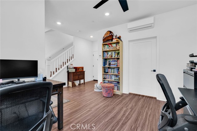 773 Grable S Circle, Orange CA: https://media.crmls.org/medias/e62b1cfd-8588-43eb-8aa9-58d9ae332a8e.jpg
