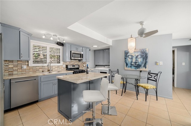 13628 S Mariposa Avenue, Gardena CA: https://media.crmls.org/medias/e62b2e15-7ef3-4d73-8422-061d3f0060fa.jpg