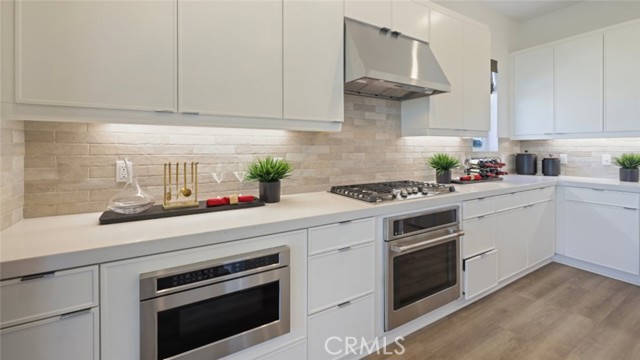 Detail Gallery Image 4 of 34 For 300 Junco, Irvine,  CA 92618 - 3 Beds | 3 Baths