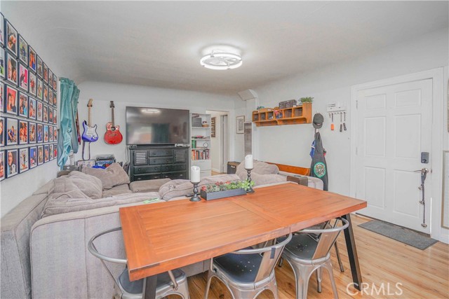 Detail Gallery Image 9 of 30 For 119 W Valencia Dr, Fullerton,  CA 92832 - – Beds | – Baths