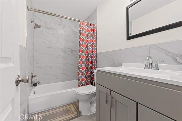 Detail Gallery Image 16 of 62 For 3702 W 126th, Hawthorne,  CA 90250 - – Beds | – Baths