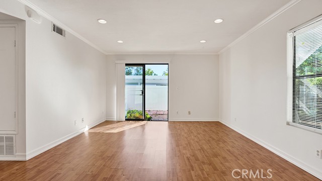 35 TAROCCO, Irvine CA: https://media.crmls.org/medias/e62d413b-8dbd-4422-ba07-19adcf537fce.jpg