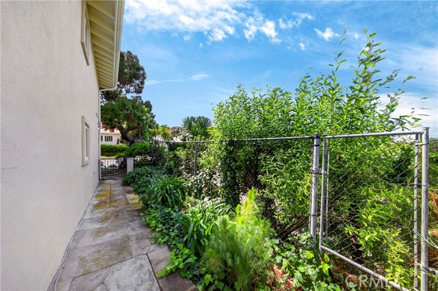 27402 Larchbluff, Rancho Palos Verdes, California 90275, 5 Bedrooms Bedrooms, ,3 BathroomsBathrooms,Residential,For Sale,Larchbluff,SB26077169