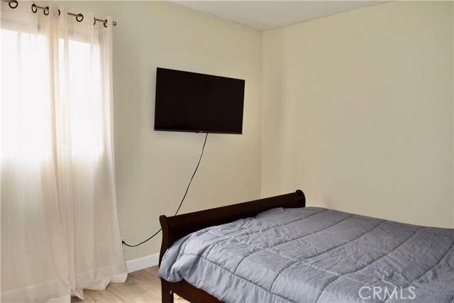 10149 Commerce Avenue, Tujunga CA: https://media.crmls.org/medias/e62deeb4-ab1b-49e9-8548-fd98495d91b6.jpg