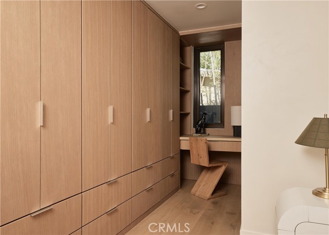 Detail Gallery Image 23 of 33 For 23740 Killion St, Woodland Hills,  CA 91367 - 4 Beds | 3 Baths