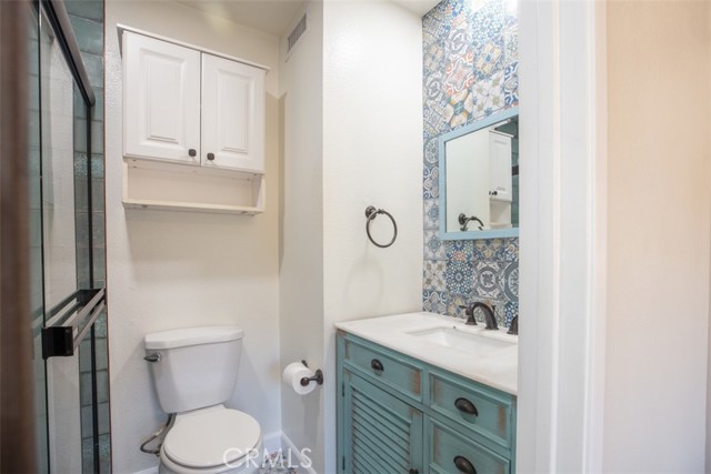 22 Pasto Rico, Rancho Santa Margarita CA: https://media.crmls.org/medias/e62e2762-2049-44a7-9e2d-e8535acf97aa.jpg