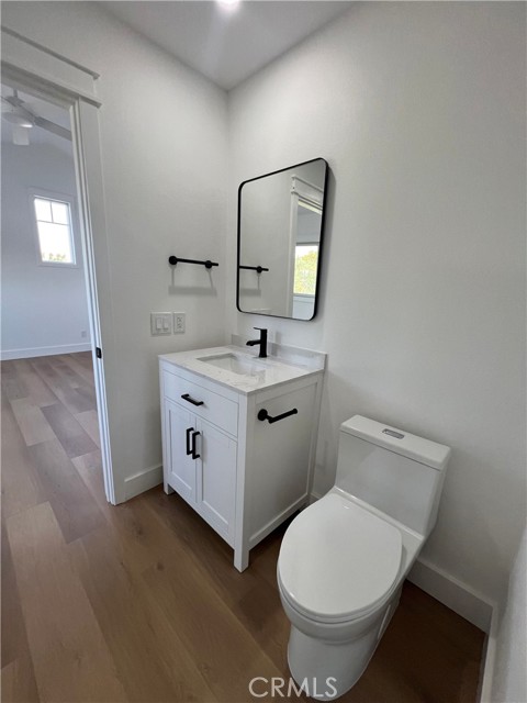 2517 Fairway Drive, Costa Mesa CA: https://media.crmls.org/medias/e62e9626-eb6c-4b71-b9d6-39fe17d414fe.jpg