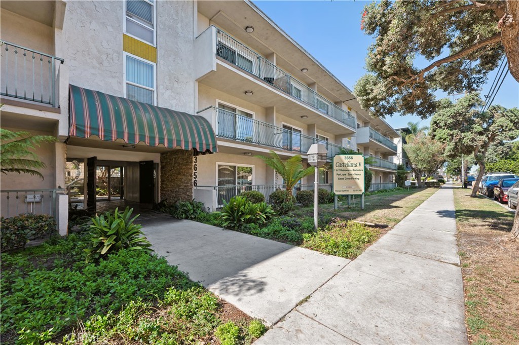 3656 Garnet Street #209