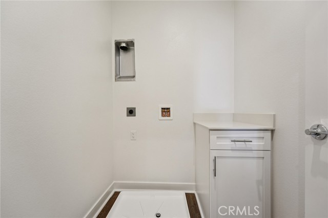 Detail Gallery Image 24 of 37 For 119 N First Ave, Upland,  CA 91786 - 3 Beds | 3/1 Baths