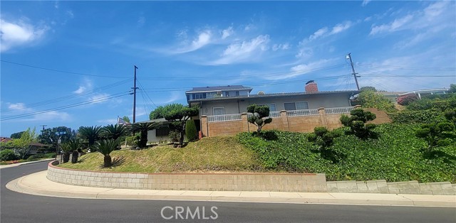 Detail Gallery Image 3 of 10 For 1590 Dell Dr, Monterey Park,  CA 91754 - 3 Beds | 2 Baths