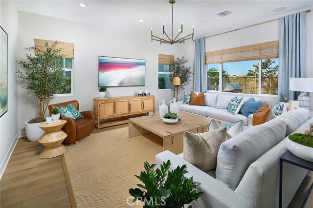 Detail Gallery Image 4 of 20 For 16018 Richvale Dr, Whittier,  CA 90604 - 6 Beds | 5/1 Baths