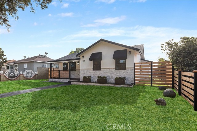 Detail Gallery Image 2 of 33 For 1108 Williamson Ave, Fullerton,  CA 92833 - 4 Beds | 2 Baths