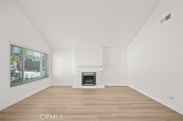 Detail Gallery Image 5 of 24 For 5751 Amberdale Dr, Yorba Linda,  CA 92886 - 3 Beds | 2 Baths