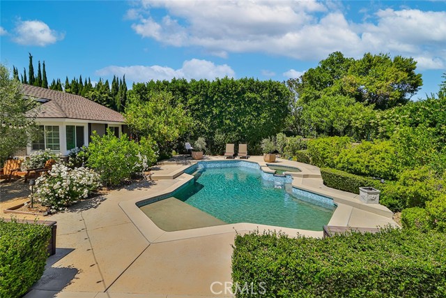 Detail Gallery Image 58 of 74 For 17141 Superior St, Northridge,  CA 91325 - 6 Beds | 4 Baths