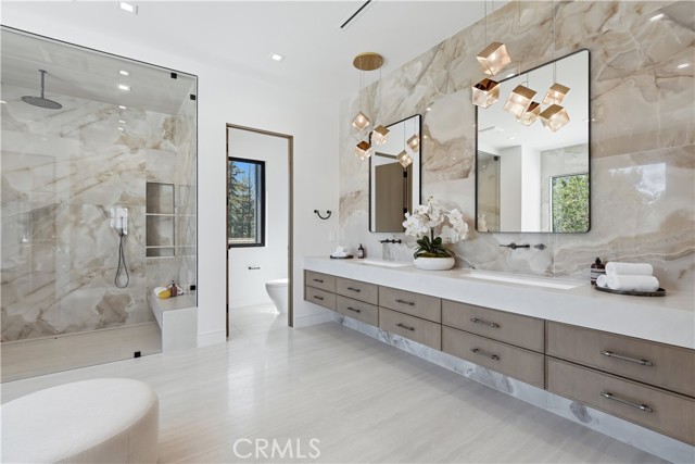 Detail Gallery Image 19 of 30 For 4400 Oak Place, Westlake Village,  CA 91362 - 6 Beds | 6/1 Baths