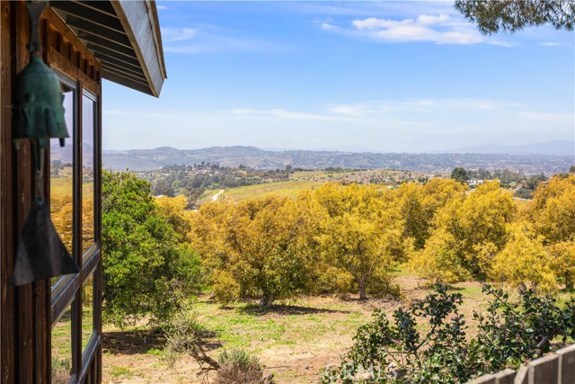 Detail Gallery Image 5 of 34 For 31820 via Ararat Dr, Bonsall,  CA 92003 - 3 Beds | 2 Baths